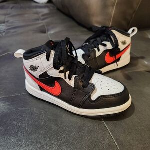 Jordan Retro 1s Size 9C